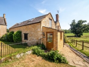 1 Bedroom Oak Tree Barn Conversion on a Farm near Crewkerne, Somerset, England